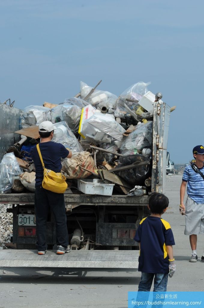 公益活動：福寶濕地淨灘、賞鳥、生態教學